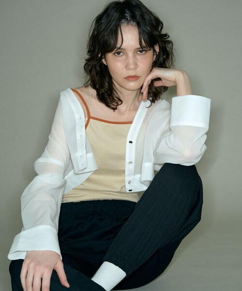 THE GOODLAND MARKET（ザグッドランドマーケット）の「『別注』MIDIUMISOLID×TGM　Organic cotton sheer cardigan（カーディガン/ボレロ・レディース・OFF/BLACK・one）」の4枚目の写真