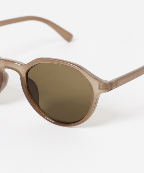 URBAN RESEARCH Sonny Label（アーバンリサーチサニーレーベル）の「FEEL LIFE クリアカラーサングラス（メガネ・レディース・グレー/ブラック/ブラウン・one）」の18枚目の写真
