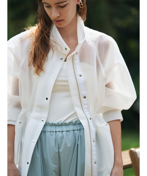 ELENDEEK（エレンディーク）の「MESH BONDING DRAWSTRING JK（ブルゾン・レディース・オフホワイト/ブラック・F）」の4枚目の写真