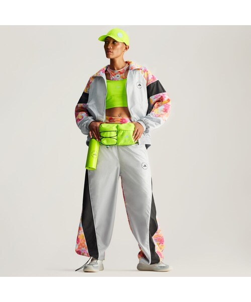 adidas(アディダス)の「adidas by Stella McCartney トラックパンツ(パンツ・レディース・ブルー/シグナルシアン/ルシッドブルー/ブラック/アクティブゴールド/タクティルイエロー/クリアオニキス/イエロー・J/XS/S/M/L/XL/2XL/XS/3XL/5XL/J/3XL)」の3枚目の写真