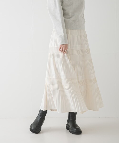URBAN RESEARCH（アーバンリサーチ）の「プリーツティアードスカート（スカート・レディース・IVORY/CHARCOAL/BLACK・Free）」の18枚目の写真