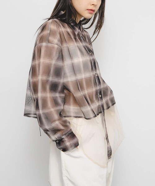 KBF（ケイビーエフ）の「チュールレイヤードシャツ（シャツ/ブラウス・レディース・GRYck×GRY/PINK×GRAY/BRN×BLUE/BRNck×BEG・one）」の9枚目の写真