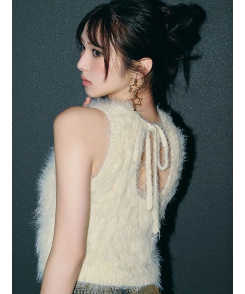 EVRIS（エヴリス）の「ファンシーヤーンノースリニットトップス（タンクトップ・レディース・アイボリー/ブルー/ブラウン・F）」の10枚目の写真