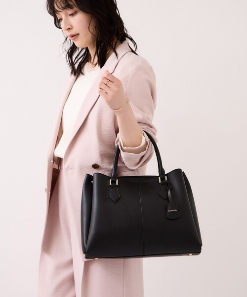 VIS(ビス)の「【COHINA×VIS】チャーム付き2WAYトートバッグ/A4対応・軽量(トートバッグ・レディース・ブラック/キナリ/ベージュ・F)」の20枚目の写真