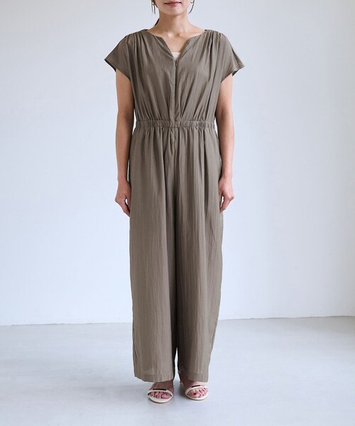 ROPE' PICNIC（ロペピクニック）の「【一部店舗限定】【emur/エミュール】梨地オールインワン（つなぎ/オールインワン・レディース・ブラック/グレー・F）」の21枚目の写真