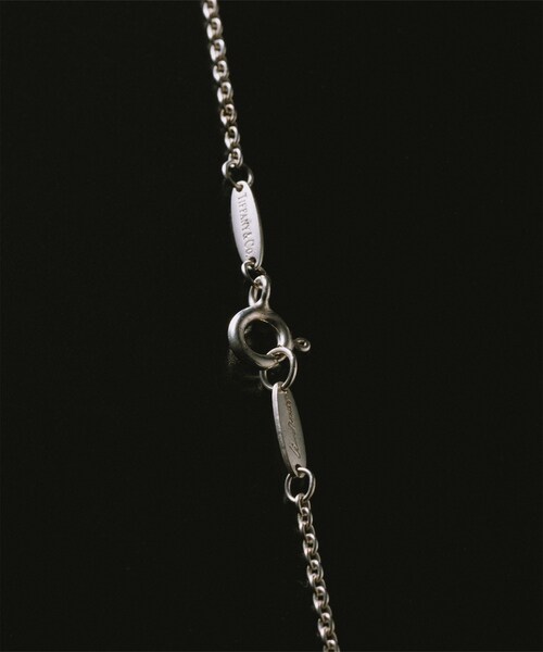ADAM ET ROPE'(アダムエロペ)の「【VINTAGE JEWELRY】TIFFANY オープンハート ネックレス(ネックレス・メンズ・シルバー・F)」の4枚目の写真