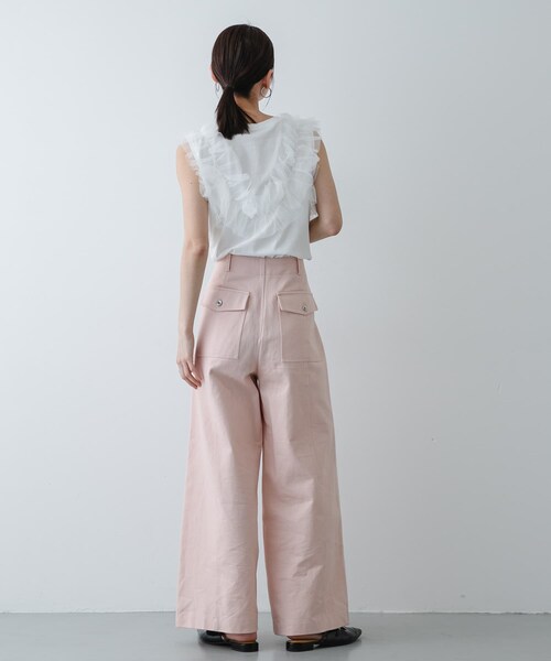 SENSE OF PLACE by URBAN RESEARCH(センスオブプレイスバイアーバンリサーチ)の「フリルデザインカットトップ(Tシャツ/カットソー・レディース・OFF WHITE/BLACK/BEIGE・One)」の9枚目の写真
