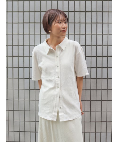 Ungrid（アングリッド）の「リネン混ハーフスリーブポロカーデ（カーディガン/ボレロ・レディース・オフホワイト/ブラック/ピスタチオ・F）」の4枚目の写真
