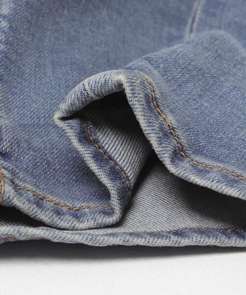 URBAN RESEARCH DOORS（アーバンリサーチドアーズ）の「LEVI’S　Exclusive ANKLESEAMEDEAGE（デニムパンツ・レディース・ブルー・26/27/28）」の16枚目の写真