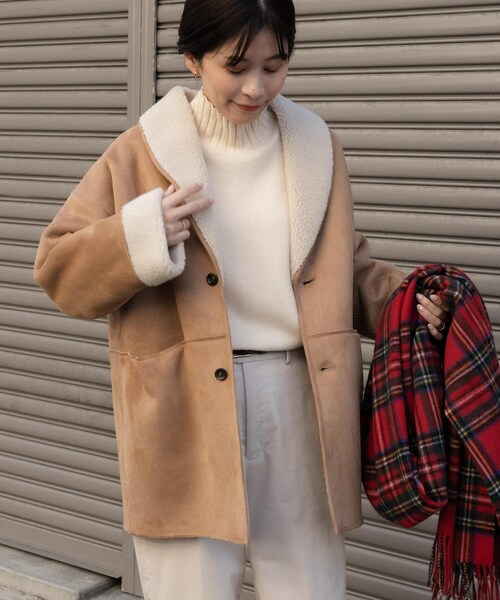 URBAN RESEARCH DOORS（アーバンリサーチドアーズ）の「フェイクムートンミドルコート（ムートンコート・レディース・GREGE/BEIGE・M）」の21枚目の写真