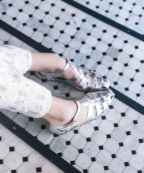 KBF（ケイビーエフ）の「フラットグルカサンダル（サンダル・レディース・BLACK/SILVER/GOLD・37/38）」の21枚目の写真