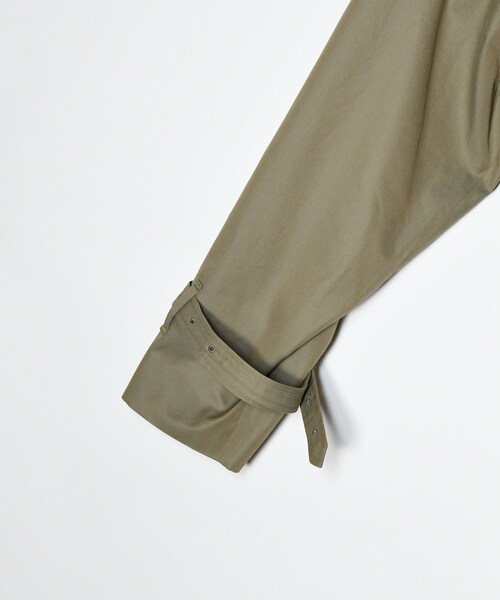 ADAM ET ROPE'(アダムエロペ)の「【blurhms】Gabardine Double Belt Trench Coat(トレンチコート・メンズ・オリーブ・2/3)」の7枚目の写真