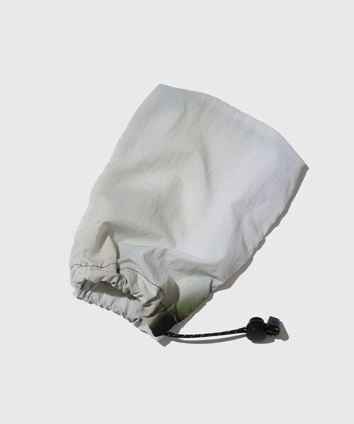 ADAM ET ROPE'（アダムエロペ）の「【BAL/バル】LIGHT WEIGHT WIND SHELL JACKET（ブルゾン・メンズ・チャコール/サックス/その他・1/2）」の15枚目の写真