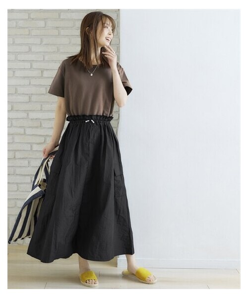 nissen（ニッセン）の「ワークポケット付異素材使いドッキングワンピース（ワンピース・レディース・モカブラウン×黒/黒×カーキ/オフホワイト×黒・S/M/L/LL/3L/4L/5L/6L）」の16枚目の写真