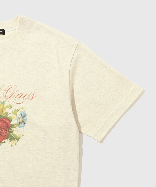 ADAM ET ROPE'（アダムエロペ）の「【TENDER PERSON/テンダー パーソン】FLOWER GARDEN TEE（Tシャツ/カットソー・メンズ・スミクロ/ライトグレー・1/2）」の9枚目の写真