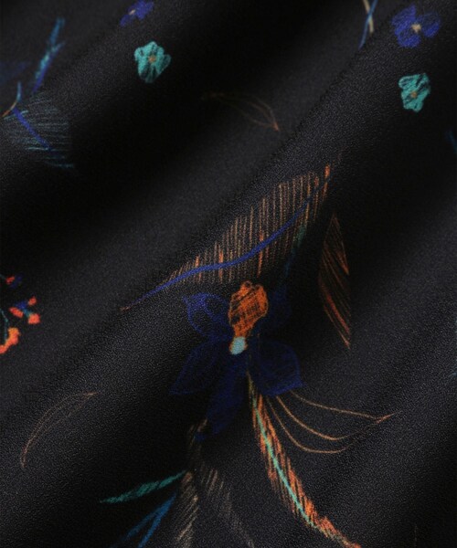 Saturdays NYC(サタデーズ ニューヨークシティ )の「Canty Floral Print SS Shirt(シャツ/ブラウス・レディース・ブラック/ホワイト・L/M/S/XL/XS)」の17枚目の写真