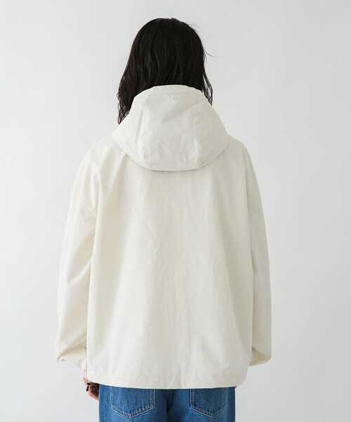 URBAN RESEARCH Sonny Label（アーバンリサーチサニーレーベル）の「撥水ナイロンマウンテンパーカー（マウンテンパーカー・メンズ・カーキ/ブラック/ホワイト・M/L）」の16枚目の写真