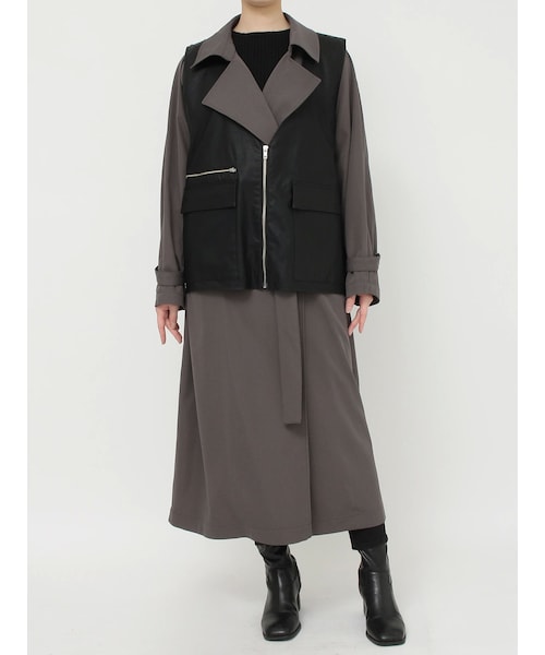 MURUA（ムルーア）の「ジレレイヤードトレンチコート【マルチウェイ】（トレンチコート・レディース・グレー/ブラック・F）」の2枚目の写真