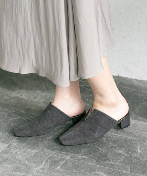 URBAN RESEARCH ROSSO（アーバンリサーチロッソ）の「センターシームミュール∴（サンダル・レディース・CHARCOAL/MUSTARD・36/37/38）」の9枚目の写真