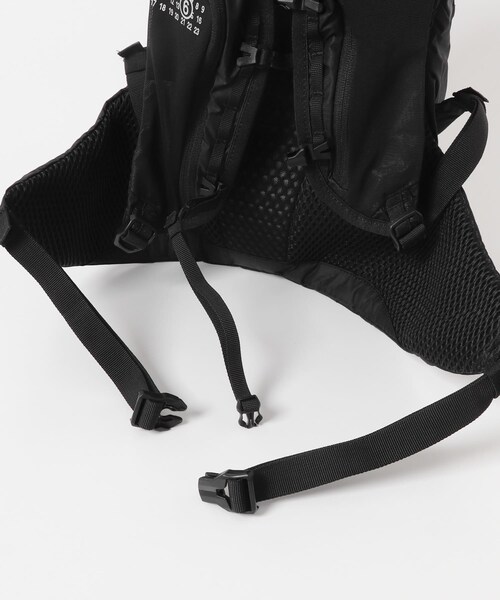 URBAN RESEARCH（アーバンリサーチ）の「MM6xSALOMON　XT 15 MM6 MAISON MARGIELA（バックパック/リュック・レディース・H9966・-）」の7枚目の写真