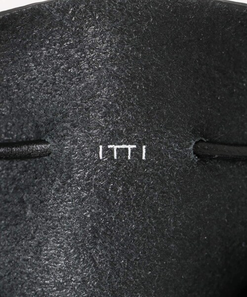 URBAN RESEARCH(アーバンリサーチ)の「ITTI HERRIE KINCHAKU POUCH XXS(ポーチ・レディース・BLACK/IVORY・-)」の10枚目の写真