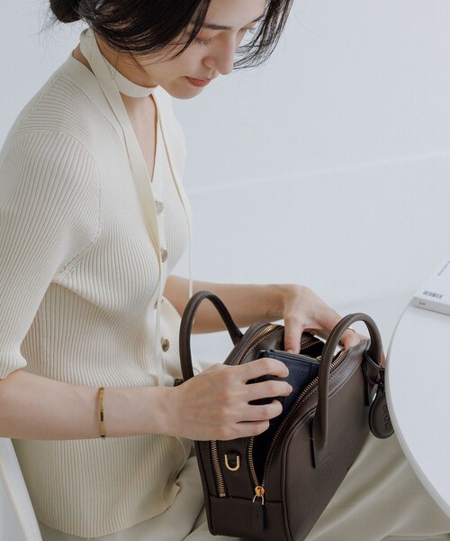 ROPE'(ロペ)の「【E'POR】TWO BOSTON BAG Mini/撥水・26AW新型(ハンドバッグ・レディース・ブラック/ダークブラウン・F)」の7枚目の写真