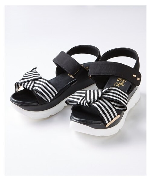 nissen（ニッセン）の「【ゆったり幅広】リボンモチーフスポーツサンダル（低反発中敷）（ワイズ４Ｅ）（サンダル・メンズ・黒/ベージュ/ストライプ/アイスグレー/デニムブルー・M=23.0~23.5cm/4E/L=24.0~24.5cm/4E/LL=25.0~25.5cm/4E/3L=26.0~26.5cm/4E）」の2枚目の写真