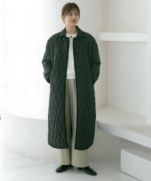 URBAN RESEARCH(アーバンリサーチ)の「『MADE IN JAPAN』スクエアトゥローヒールショートブーツ(ブーツ・レディース・IVORY/BLACK・23.5/24/24.5/25)」の21枚目の写真