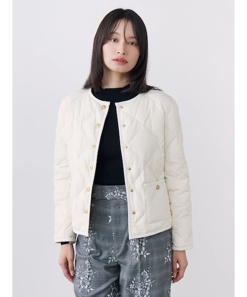 TONAL(トーナル)の「【TAIONコラボ】パイピングショートダウンコート(ダウンジャケット/コート・レディース・アイボリー/ネイビー/ブラウン・S/M)」の2枚目の写真