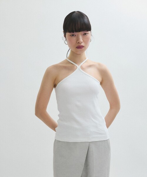 ADAM ET ROPE'(アダムエロペ)の「Mロックホルターキャミ(キャミソール・レディース・ブラック/ホワイト/ダークブラウン・38/F)」の2枚目の写真