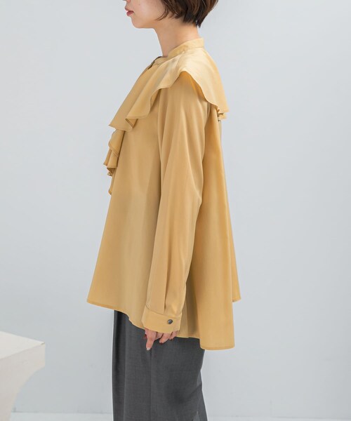 URBAN RESEARCH ROSSO（アーバンリサーチロッソ）の「フリルカラーシャツブラウス（シャツ/ブラウス・レディース・WHITE/YELLOW/BLACK・Free）」の17枚目の写真