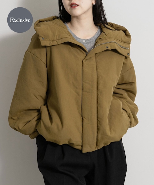 THE GOODLAND MARKET（ザグッドランドマーケット）の「『別注』MIDIUMISOLID×THE GOODLAND MARKET　hooded padding blouson（ブルゾン・レディース・black/b.khaki・38）」の2枚目の写真