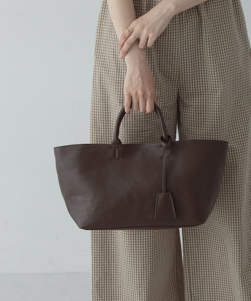 URBAN RESEARCH Sonny Label（アーバンリサーチサニーレーベル）の「2WAYワイドハンドバッグ（ハンドバッグ・レディース・ブラック/Dブラウン・One）」の2枚目の写真