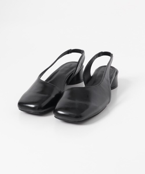 KBF（ケイビーエフ）の「スクエアトゥアシンメトリーパンプス（パンプス・レディース・CAMEL/BLACK・36/37/38）」の8枚目の写真