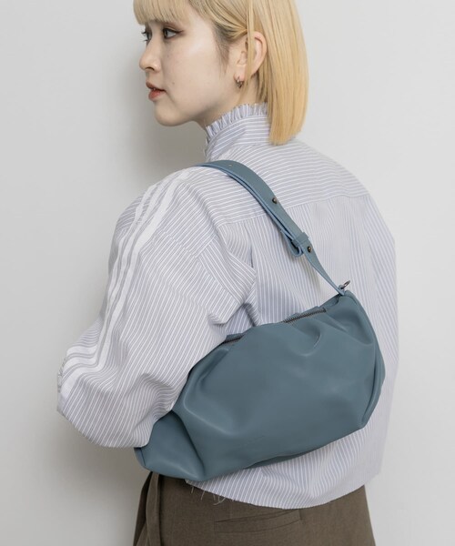 THE GOODLAND MARKET（ザグッドランドマーケット）の「ALICE MARTHA　ERIN（ショルダーバッグ・レディース・IVORY/BLACK/BLUE/SILVER・Free）」の3枚目の写真