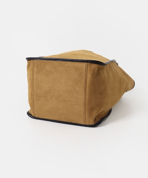 URBAN RESEARCH(アーバンリサーチ)の「『一部別注カラー』IOMMI スエードライクトート(トートバッグ・レディース・BROWN/別注OLIVE・-)」の8枚目の写真