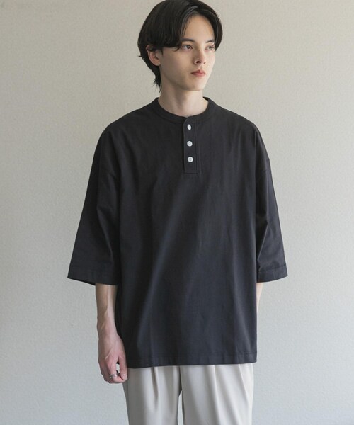 SENSE OF PLACE by URBAN RESEARCH（センスオブプレイスバイアーバンリサーチ）の「『別注』Healthknit×SENSE OF PLACE　ヘンリーネックTシャツ（Tシャツ/カットソー・メンズ・BLACK/TOP  GRAY/OATMEAL・M/L）」の9枚目の写真