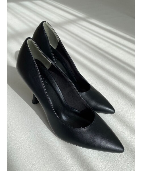 RESEXXY（リゼクシー）の「ポインテッドトゥパンプス（パンプス・レディース・アイボリー/ブラック/ピンク・S/M/L）」の11枚目の写真