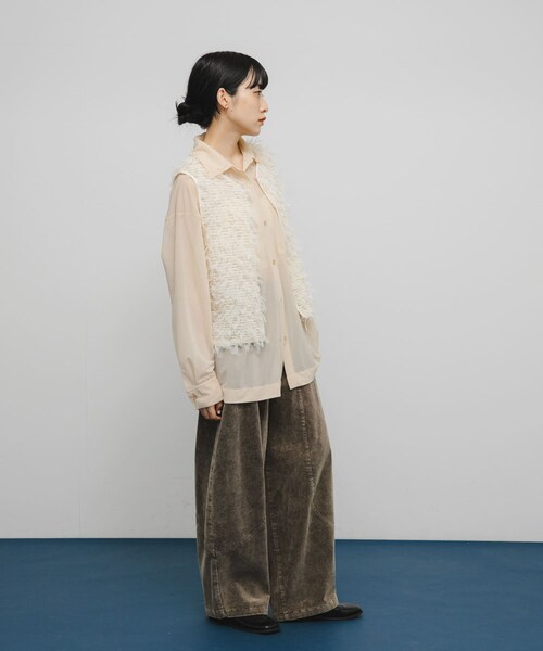 KBF（ケイビーエフ）の「チュールフリンジトップス（ベスト・レディース・IVORY/BLACK・one）」の9枚目の写真