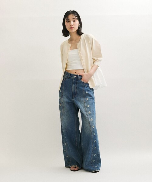 ADAM ET ROPE'（アダムエロペ）の「メタルモチーフサンダル（サンダル・レディース・ブラック/オフホワイト・23.0/23.5/24.0/24.5）」の13枚目の写真