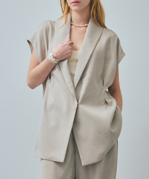 ROPE'（ロペ）の「【一部店舗限定】【REALM（レルム）】SHAWL COLLAR GILET｜ベスト　26SS（トレンチコート・レディース・ベージュ/チャコール・36/38）」の20枚目の写真