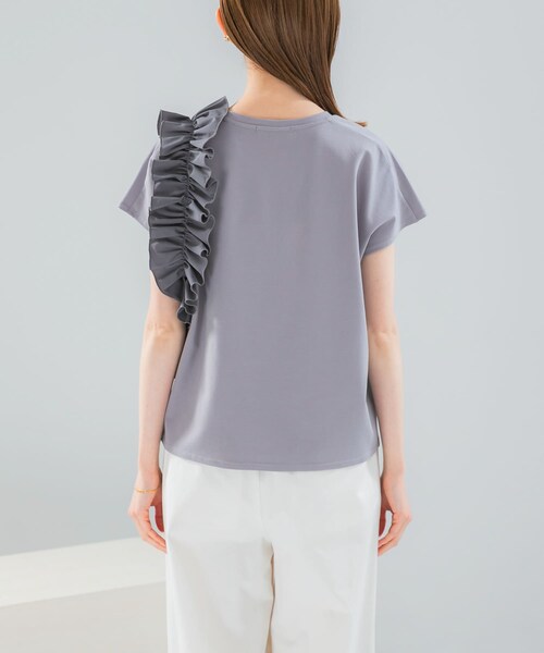 URBAN RESEARCH ROSSO（アーバンリサーチロッソ）の「フリルドッキングTEEブラウス（Tシャツ/カットソー・レディース・OFF WHITE/GRAY/BLACK・Free）」の19枚目の写真