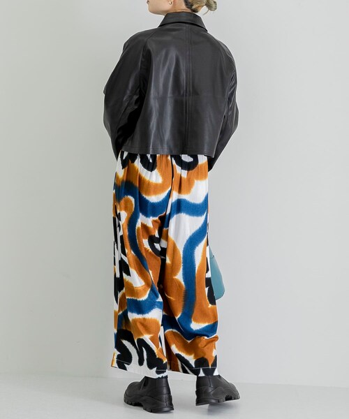 URBAN RESEARCH（アーバンリサーチ）の「COOME　ECHO LEATHERSHORT JACKET（ライダースジャケット・レディース・BLACK/IVORY・one）」の7枚目の写真