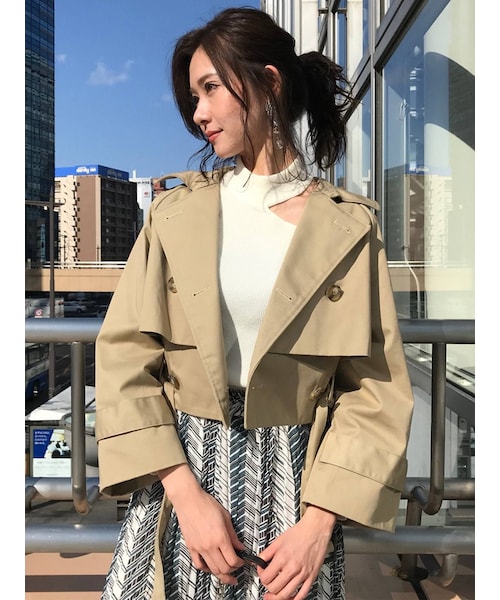 MURUA（ムルーア）の「ベルテッドショートトレンチ（トレンチコート・レディース・ブラック/ベージュ/カーキ・F）」の8枚目の写真