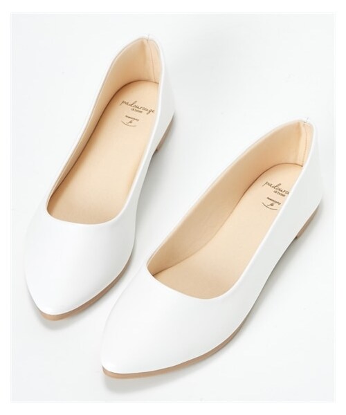 nissen（ニッセン）の「【ゆったり幅広】やわらかフラットパンプス（ワイズ４Ｅ）（パンプス・メンズ・黒(スエード調)/グレー(スエード調)/ネイビー(スエード調)/レオパード(スエード調)/オーク(スエード調)/バイオレット/ブラウン(クロコ型押し)/チェック柄/ツイード/黒(キルティング柄)/黒(スムース)/【移行済】シャンパンゴールドグリッタ/黒(エナメル調)/グレージュ(エナメル調)/ネイビーデニム/シルバー(グリッター)/ラベンダー(スエード調)/ブルー(スエード調)/グレーヘンプ(生地)/ベージュ(パイソン柄)/ホワイト(スムース)/キャメル(メッシュ型押し)/イエロー(スムース)/オリーブ(スエード調)/オーク(スムース)/【移行済】グレイッシュブルー(スムース)/グレイッシュブルー(スムース)/【移行済】ベージュ(クロコ型押し)/カーキ(スエード調)/オレンジブラウン(スエード調)/シルバー/アプリコット(スエード調)/パイソン柄/【移行済】アイスグレー(スムース)/チョコブラウン(スエード調)/ピスタチオ(スエード調)/くすみパープル(スエード調)/黒(クロコ型押し)/ブラウン(チェック柄)/アイボリー(スムース)/シャンパンゴールド/黒生地・M=23.0~23.5cm/4E/L=24.0~24.5cm/4E/LL=25.0~25.5cm/4E/3L=26.0~26.5cm/4E）」の4枚目の写真