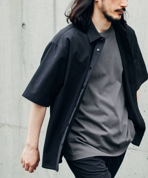 ITEMS URBANRESEARCH(アイテムズ アーバンリサーチ)の「『接触冷感/速乾/イージーケア』WINDY MESH ショートスリーブ シャツ(シャツ/ブラウス・メンズ・BLACK/CHARCOAL/NAVY/BOTANICAL・M/L/XL)」の11枚目の写真