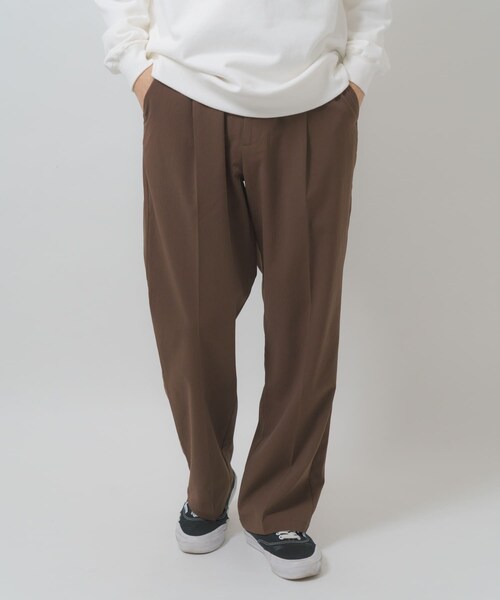 ITEMS URBANRESEARCH（アイテムズ アーバンリサーチ）の「『セットアップ対応』ヨウリュウ1-tuckテーパードパンツ（その他パンツ・メンズ・NVY/BRN/BLK・M/L）」の19枚目の写真