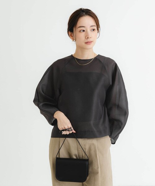 URBAN RESEARCH（アーバンリサーチ）の「『MADE IN JAPAN』オーガンジーブラウス（シャツ/ブラウス・レディース・CHARCOAL/BEIGE・FREE）」の2枚目の写真