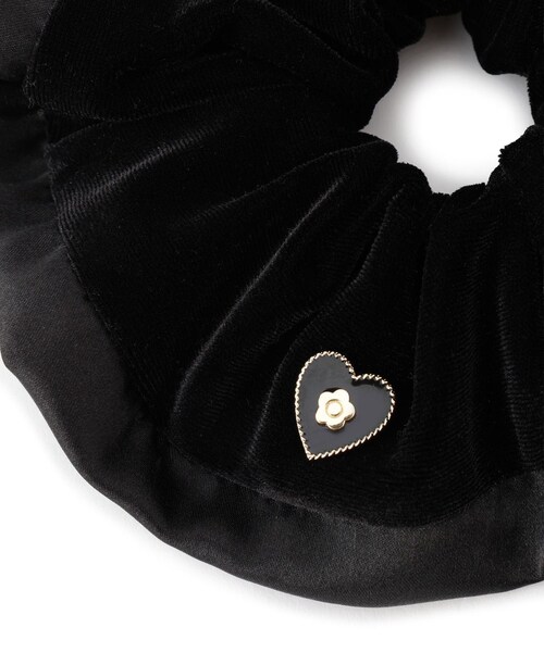 VIS(ビス)の「追加【MARY QUANT×VIS】ベロアボリュームシュシュ(シュシュ・レディース・ブラック/ブラック系/オフホワイト・F)」の19枚目の写真