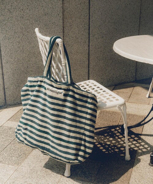 URBAN RESEARCH(アーバンリサーチ)の「NARAM WEEKEND BAG(トートバッグ・レディース・Creme Ink/Lilac Yel/Seafoam D・-)」の3枚目の写真